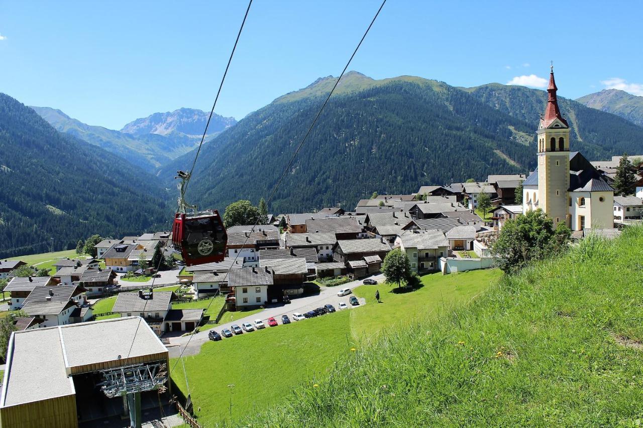 Hotel Gasthof Unterwoeger Obertilliach Bagian luar foto